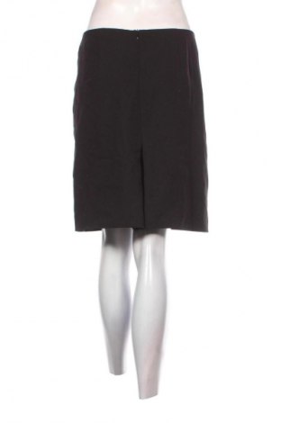 Пола Yokko, Размер M, Цвят Черен, Цена 41,04 лв.