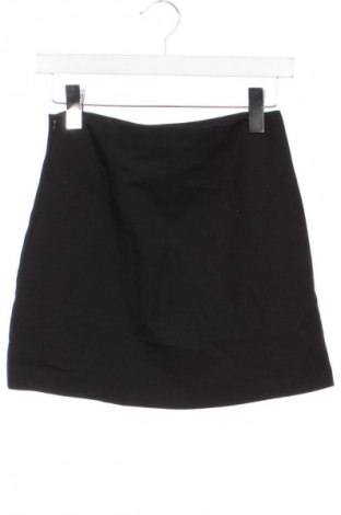 Пола Zara, Размер XS, Цвят Черен, Цена 17,99 лв.