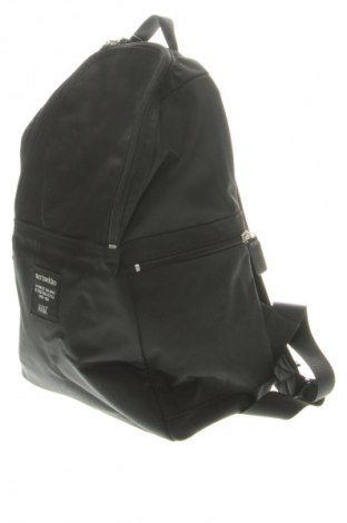 Batoh 
 Marimekko, Farba Čierna, Cena  58,30 €