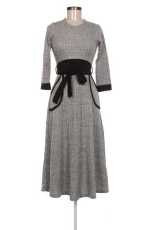 Šaty  Adda, Velikost M, Barva Šedá, Cena  489,00 Kč