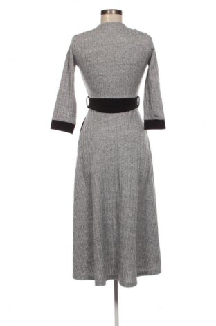 Šaty  Adda, Velikost M, Barva Šedá, Cena  489,00 Kč