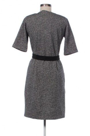 Kleid Agnes B., Größe M, Farbe Mehrfarbig, Preis 37,99 €