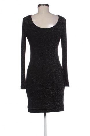 Ruha Amisu, Méret M, Szín Fekete, Ár 4 329 Ft