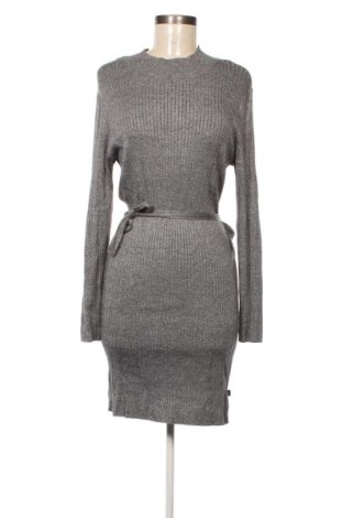 Kleid Anastacia, Größe L, Farbe Grau, Preis € 23,99