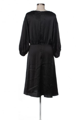 Šaty  Anna Field, Velikost L, Barva Černá, Cena  939,00 Kč