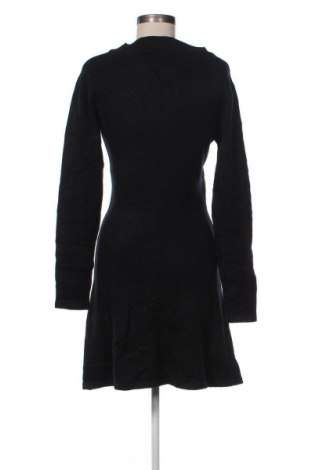 Kleid Apart, Größe M, Farbe Schwarz, Preis 127,99 €