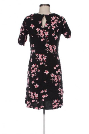 Šaty  B.Young, Velikost S, Barva Vícebarevné, Cena  399,00 Kč