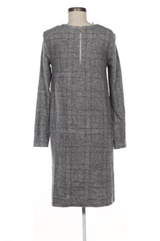 Kleid Basics, Größe S, Farbe Grau, Preis € 14,99