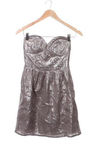Рокля Bershka, Размер M, Цвят Сив, Цена 58,14 лв.