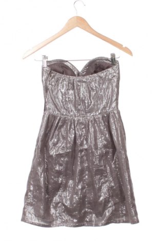 Рокля Bershka, Размер M, Цвят Сив, Цена 58,14 лв.