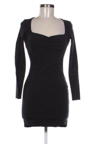 Šaty  Bershka, Velikost S, Barva Černá, Cena  449,00 Kč