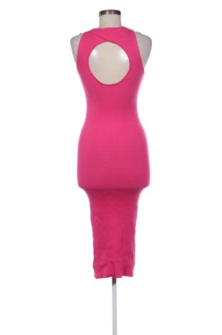 Kleid Bershka, Größe M, Farbe Rosa, Preis 20,00 €