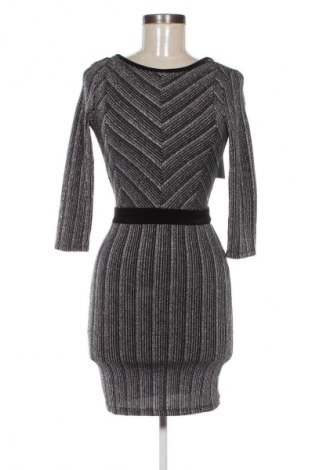 Šaty  Bershka, Velikost S, Barva Vícebarevné, Cena  784,00 Kč