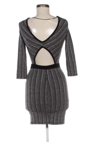 Šaty  Bershka, Velikost S, Barva Vícebarevné, Cena  784,00 Kč