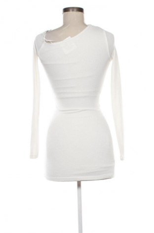 Φόρεμα Bershka, Μέγεθος XS, Χρώμα Λευκό, Τιμή 19,95 €