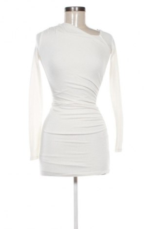 Φόρεμα Bershka, Μέγεθος XS, Χρώμα Λευκό, Τιμή 19,95 €