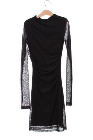 Ruha Bershka, Méret XS, Szín Fekete, Ár 7 800 Ft