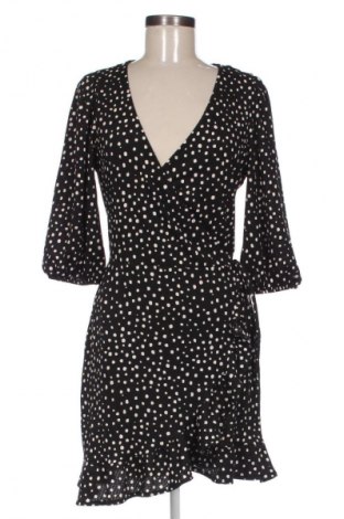 Рокля Bershka, Размер L, Цвят Многоцветен, Цена 39,00 лв.