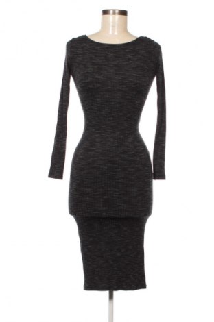 Šaty  Bershka, Velikost S, Barva Vícebarevné, Cena  319,00 Kč