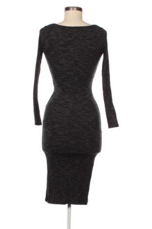 Šaty  Bershka, Velikost S, Barva Vícebarevné, Cena  319,00 Kč