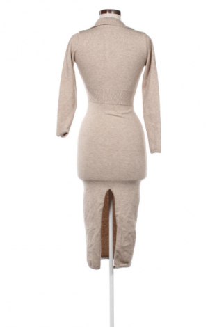 Φόρεμα Bershka, Μέγεθος S, Χρώμα  Μπέζ, Τιμή 17,99 €
