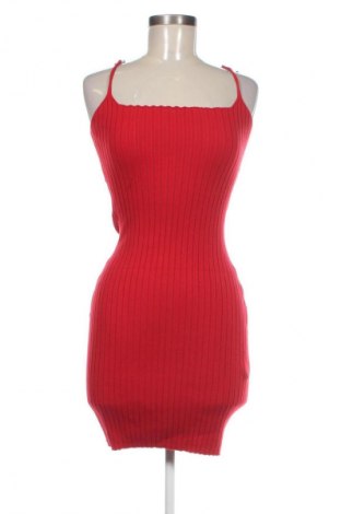 Sukienka Bershka, Rozmiar M, Kolor Czerwony, Cena 53,99 zł