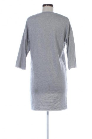 Рокля Bik Bok, Размер M, Цвят Сив, Цена 25,99 лв.