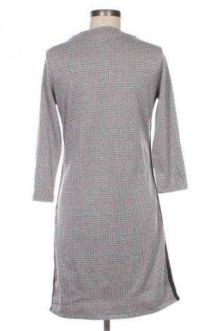 Рокля Blue Motion, Размер M, Цвят Многоцветен, Цена 17,99 лв.