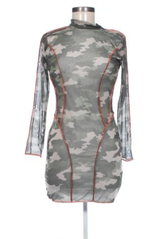 Šaty  Boohoo, Velikost M, Barva Vícebarevné, Cena  633,00 Kč