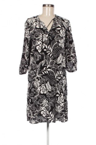 Kleid C&A, Größe M, Farbe Mehrfarbig, Preis 10,99 €