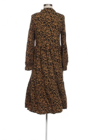 Kleid C&A, Größe M, Farbe Mehrfarbig, Preis € 16,99