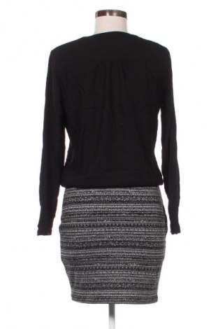 Sukienka Camaieu, Rozmiar L, Kolor Kolorowy, Cena 112,00 zł