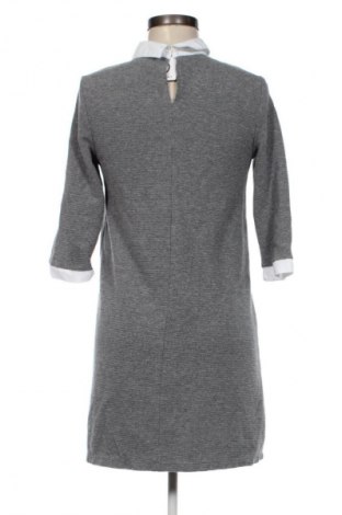 Kleid Clockhouse, Größe M, Farbe Grau, Preis € 6,99