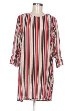 Рокля Colloseum, Размер M, Цвят Многоцветен, Цена 33,99 лв.