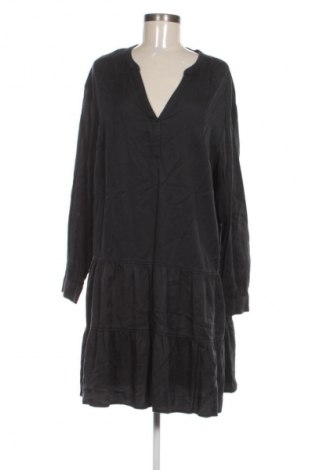Рокля Comma,, Размер L, Цвят Черен, Цена 50,99 лв.