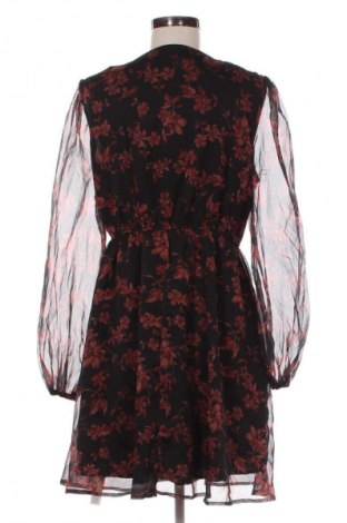 Рокля Cupshe, Размер L, Цвят Многоцветен, Цена 11,99 лв.