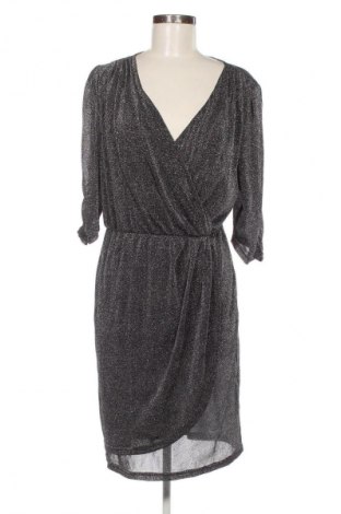 Ruha DNY, Méret S, Szín Ezüstös, Ár 11 699 Ft