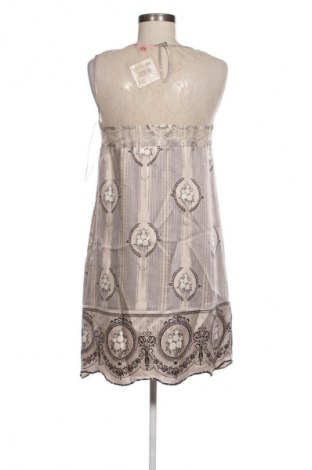 Ruha Derhy, Méret M, Szín Sokszínű, Ár 16 422 Ft