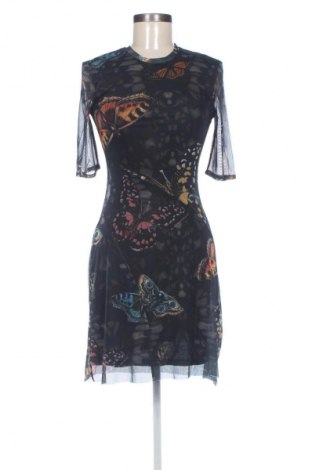 Рокля Desigual, Размер XS, Цвят Многоцветен, Цена 221,54 лв.