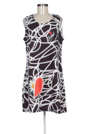 Рокля Desigual, Размер 4XL, Цвят Многоцветен, Цена 218,96 лв.