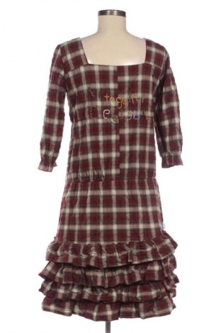 Рокля Desigual, Размер M, Цвят Многоцветен, Цена 221,35 лв.