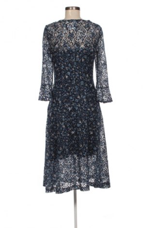 Рокля Edc By Esprit, Размер M, Цвят Многоцветен, Цена 18,99 лв.