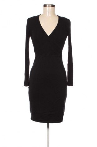 Рокля Esprit, Размер S, Цвят Черен, Цена 16,99 лв.