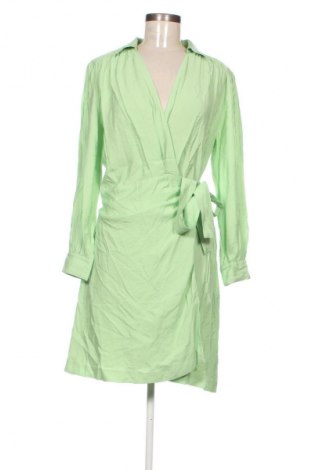 Рокля Esprit, Размер M, Цвят Зелен, Цена 15,99 лв.