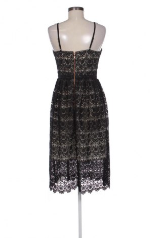 Šaty  F&F, Velikost M, Barva Vícebarevné, Cena  495,00 Kč