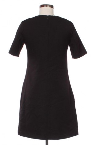 Sukienka F&F, Rozmiar S, Kolor Czarny, Cena 74,99 zł