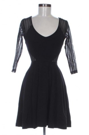 Sukienka French Connection, Rozmiar XS, Kolor Czarny, Cena 188,51 zł