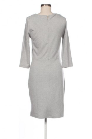 Рокля Gant, Размер M, Цвят Сив, Цена 278,00 лв.