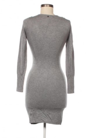 Šaty  Guess, Veľkosť S, Farba Sivá, Cena  49,00 €