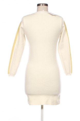 Ruha Guess, Méret M, Szín Sokszínű, Ár 20 029 Ft